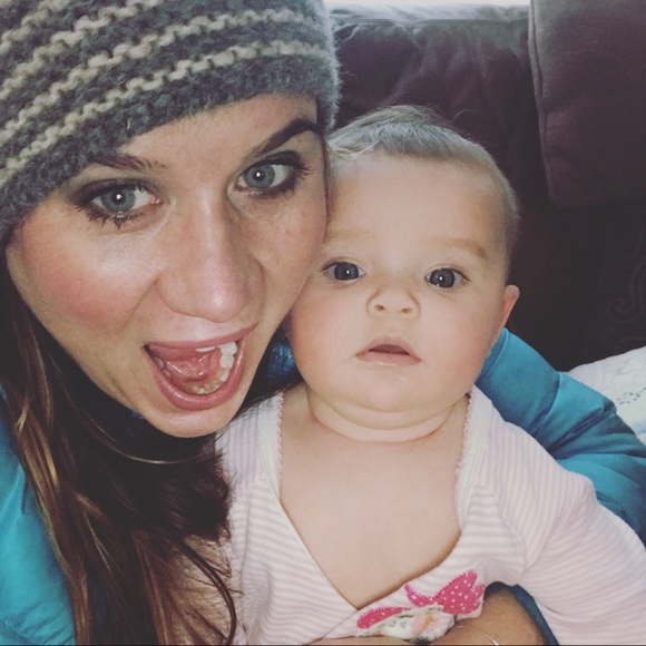 Meet your Posher, Lisa - Picture 2 of 5